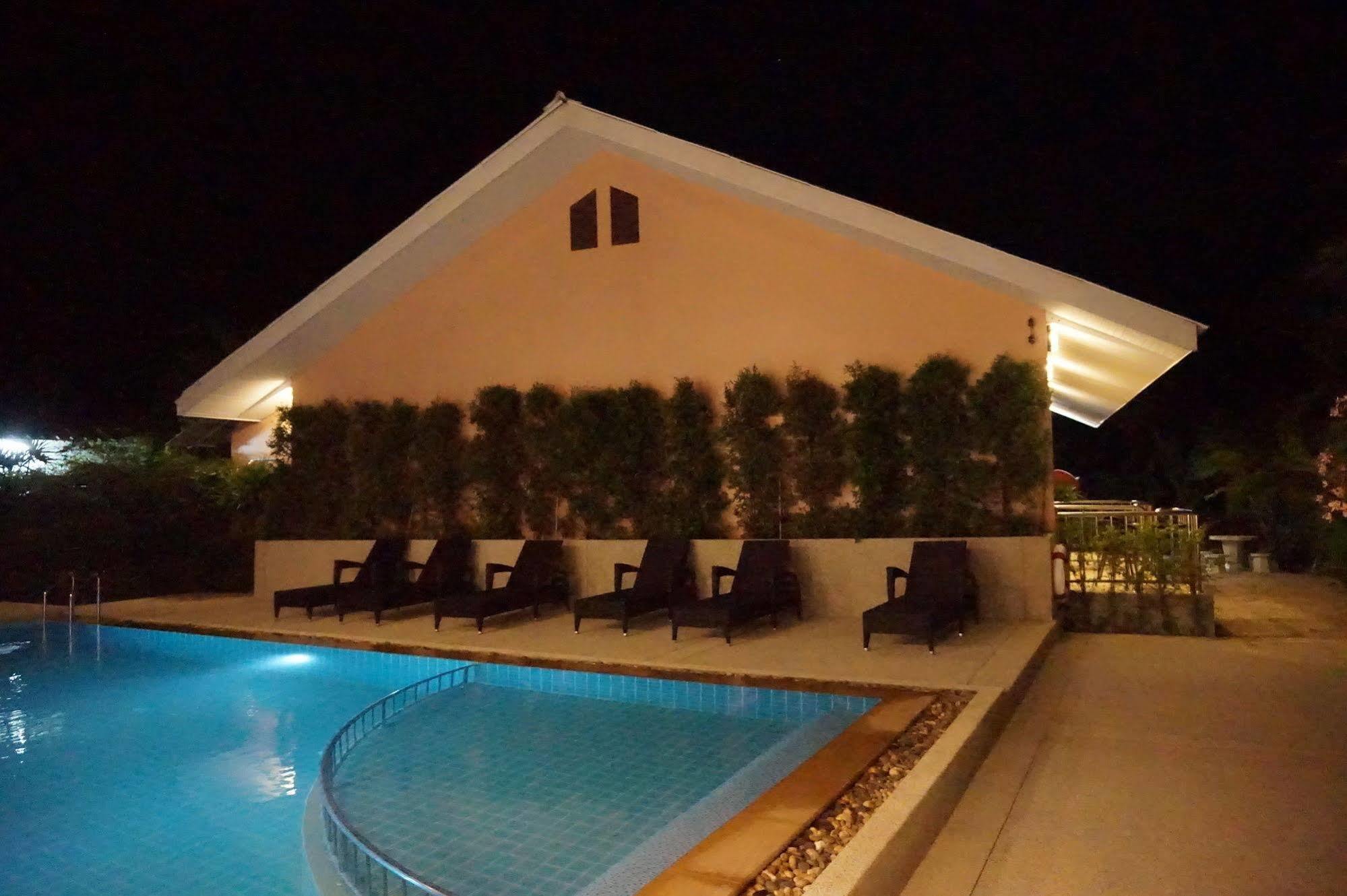 Отель Snowhouse Aonang Krabi Ао Нанг Экстерьер фото